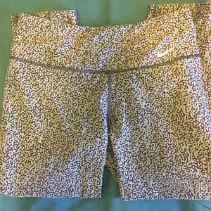 DriFit Nike Cheetah Print Cropped Leggings